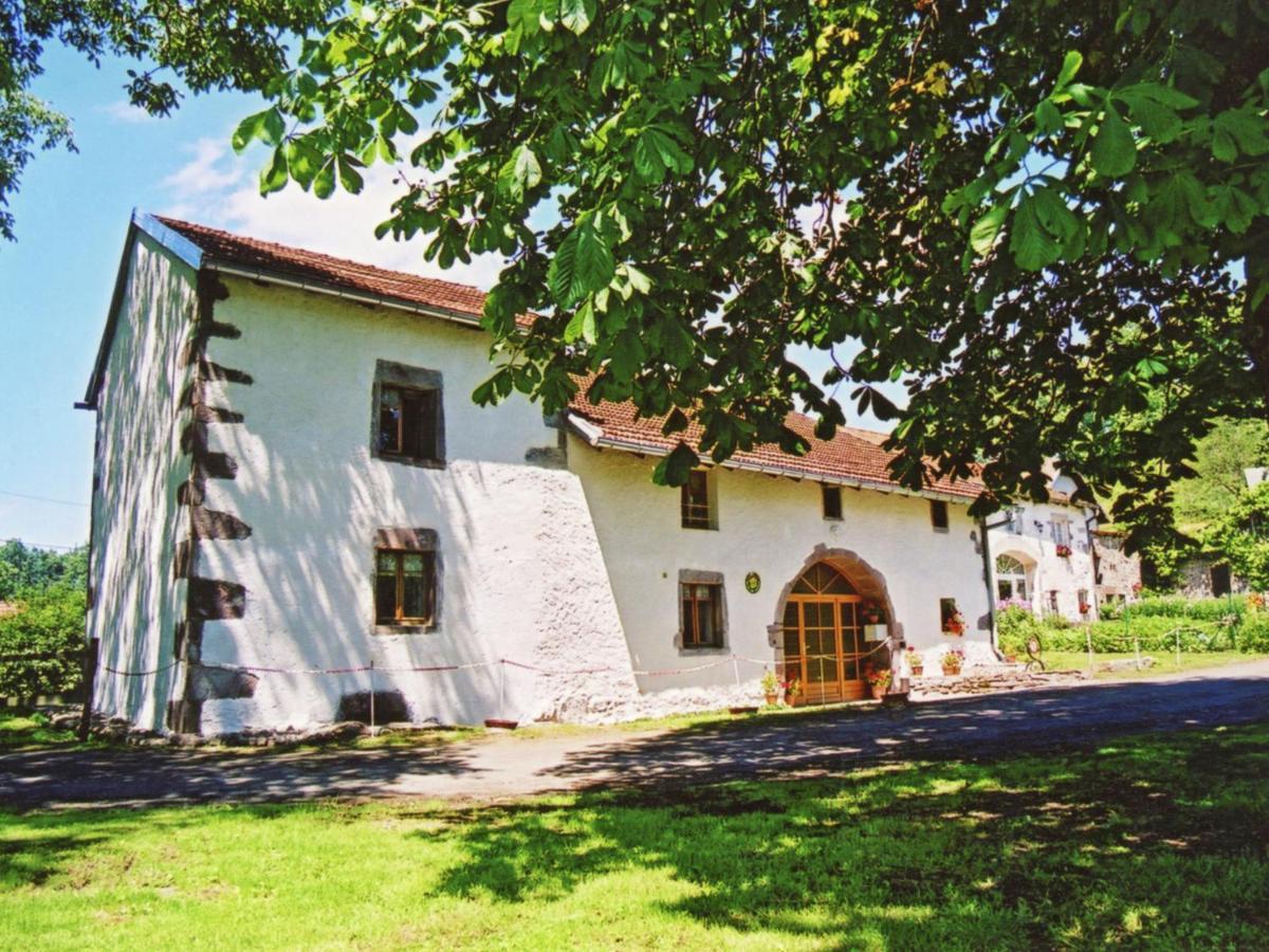 Spacious Holiday Home Near The Forest Esmoulieres Esterno foto